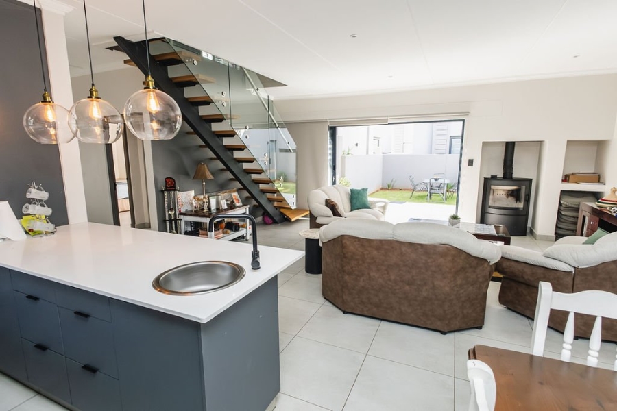 4 Bedroom Property for Sale in Woodland Hills Bergendal Free State